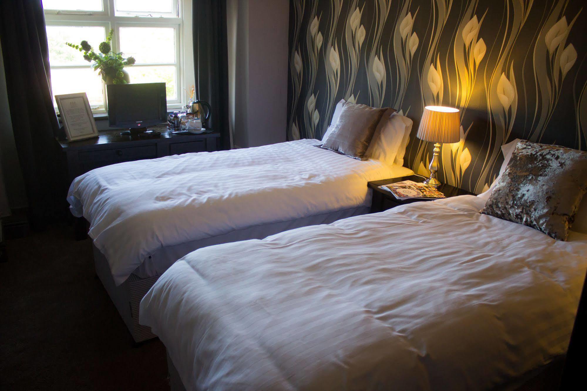 The Malthouse Bed & Breakfast Rishworth Екстериор снимка