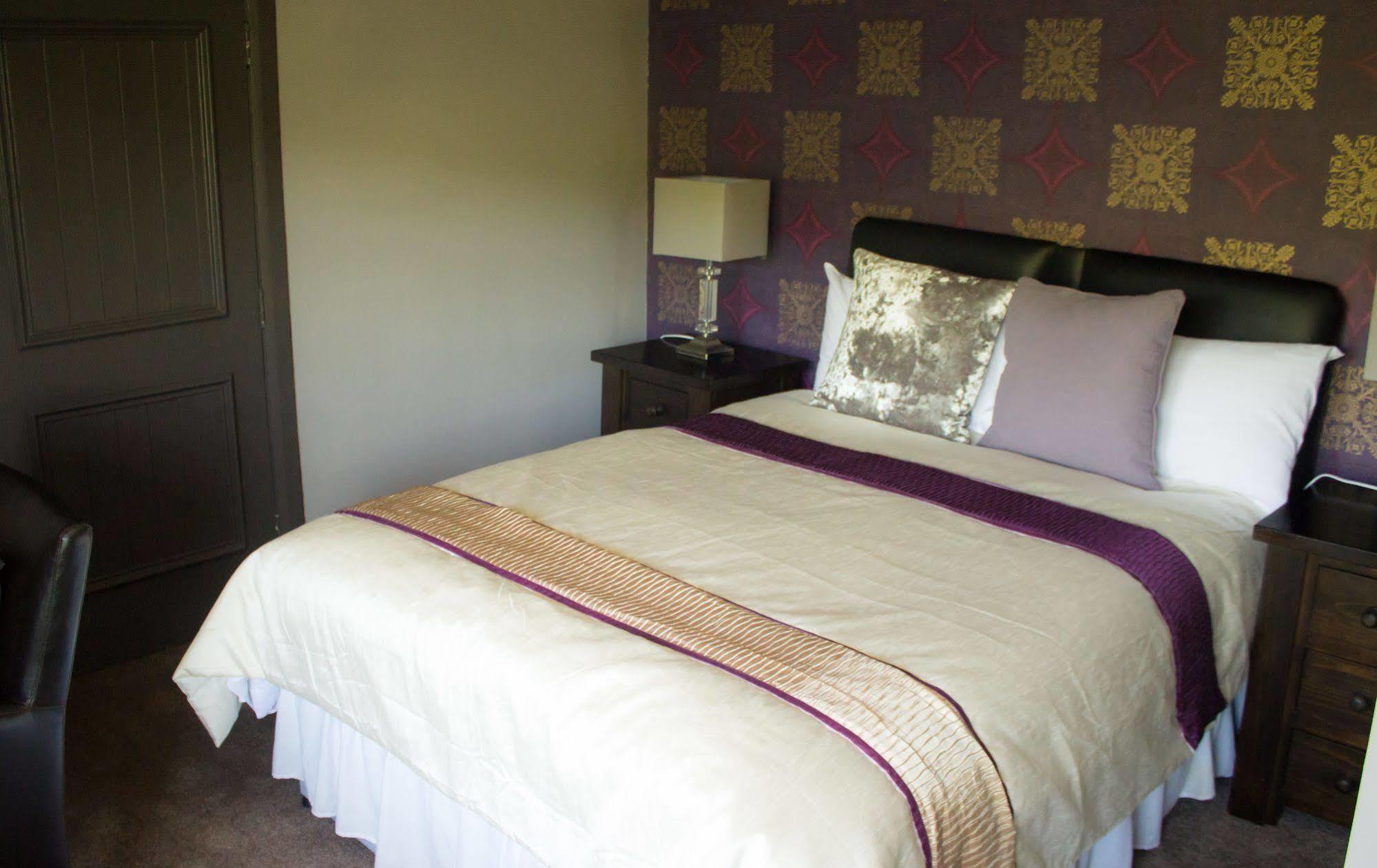 The Malthouse Bed & Breakfast Rishworth Екстериор снимка